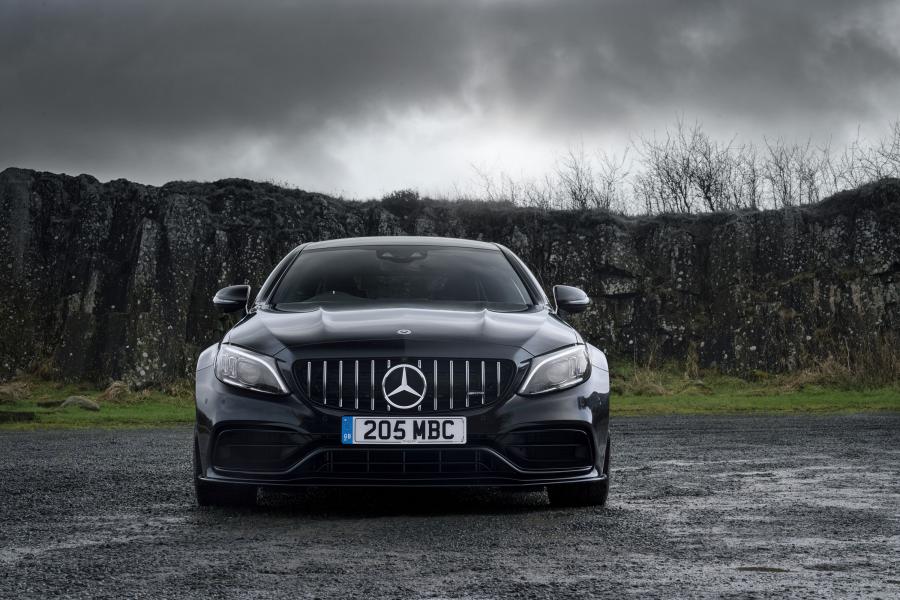  Mercedes-AMG C63 S Coupe (C205) 2018 года  (UK) (фото 19 из 40)